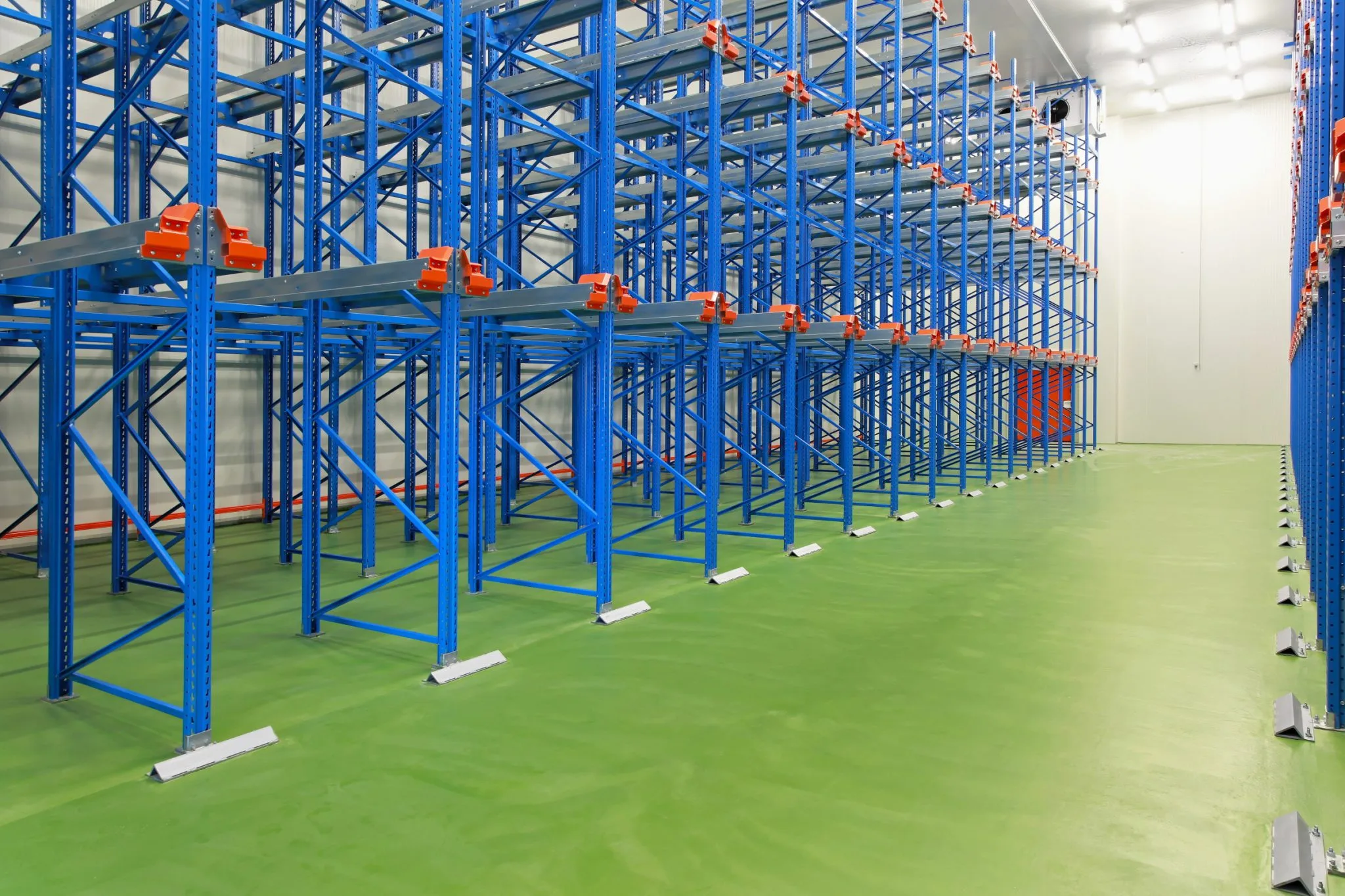 regały magazynowe wjezdne